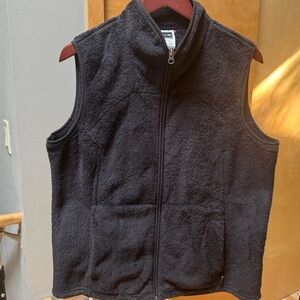 The North Face women’s osito fuzzy Fleece Vest